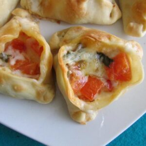 Empanadas de Caprese — Docena